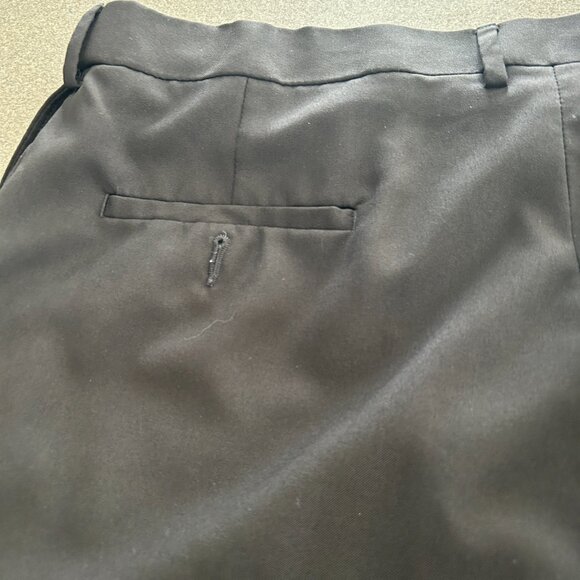 Haggar Classic Fit Dress Pants - Black - Size 38/32 - Picture 10 of 12